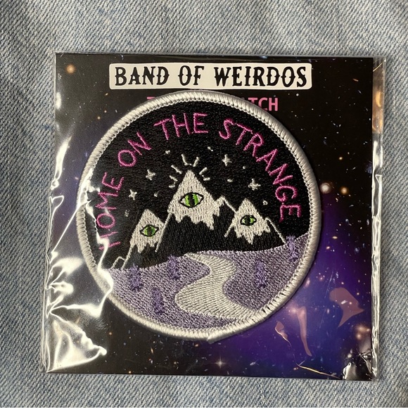 Band of Weirdos | Iron on Patch - Home on the Strange - Picture 1 of 4